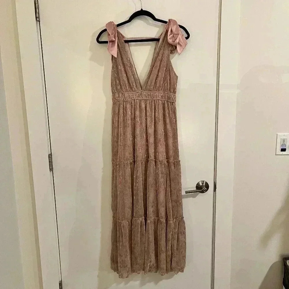 NWOT Lulus blush pink sparkly long dress, size medium